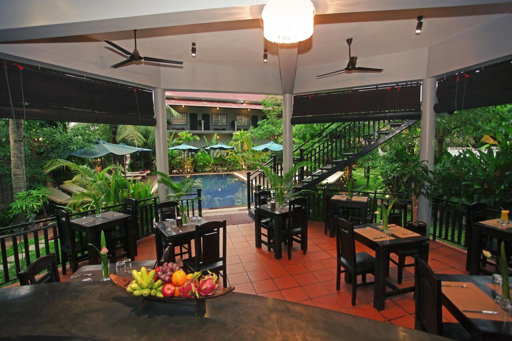 Reveal Angkor Hotel Siem Reap Exterior foto