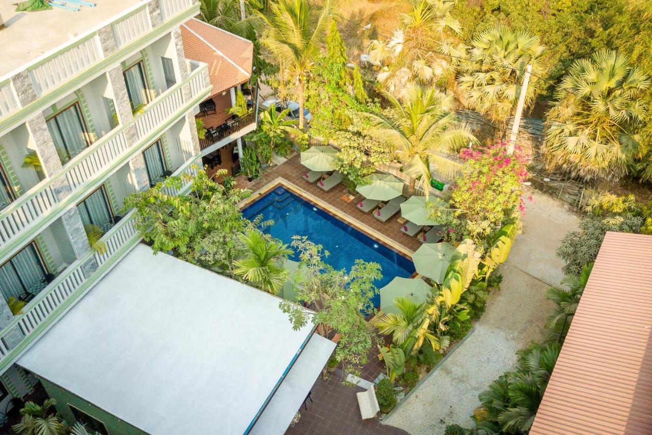 Reveal Angkor Hotel Siem Reap Exterior foto